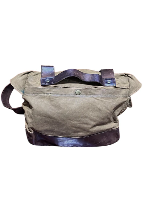  Tilley Intrepid Bag