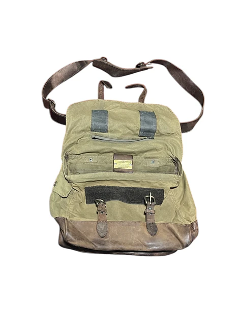  Tilley Intrepid Bag