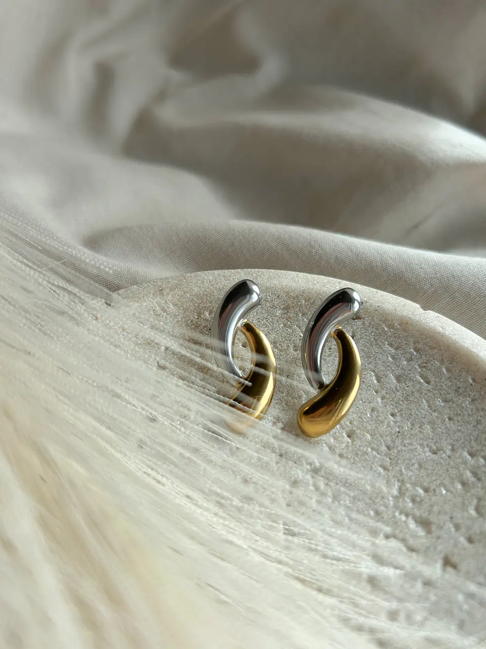 Duo – Brincos Dourado & Prateado 4