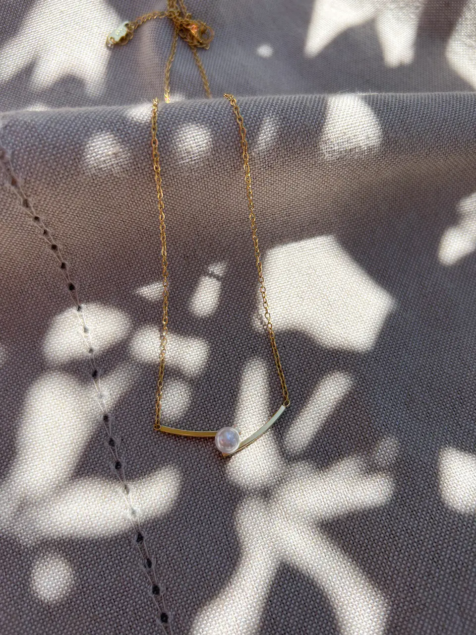 Aelis - Colar Dourado 2
