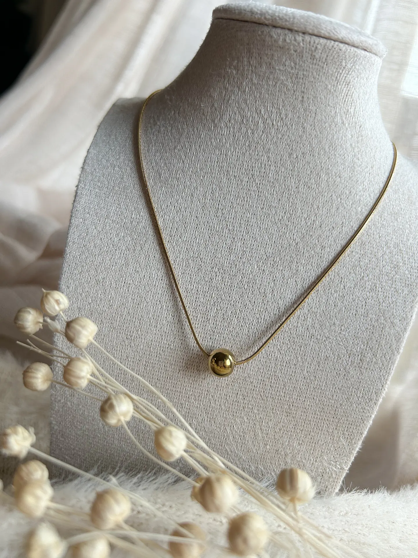 Auri - Colar Dourado 1