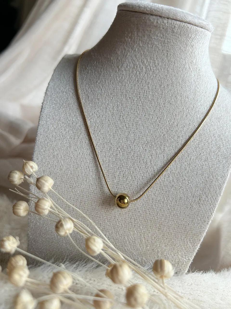 Auri - Colar Dourado 1