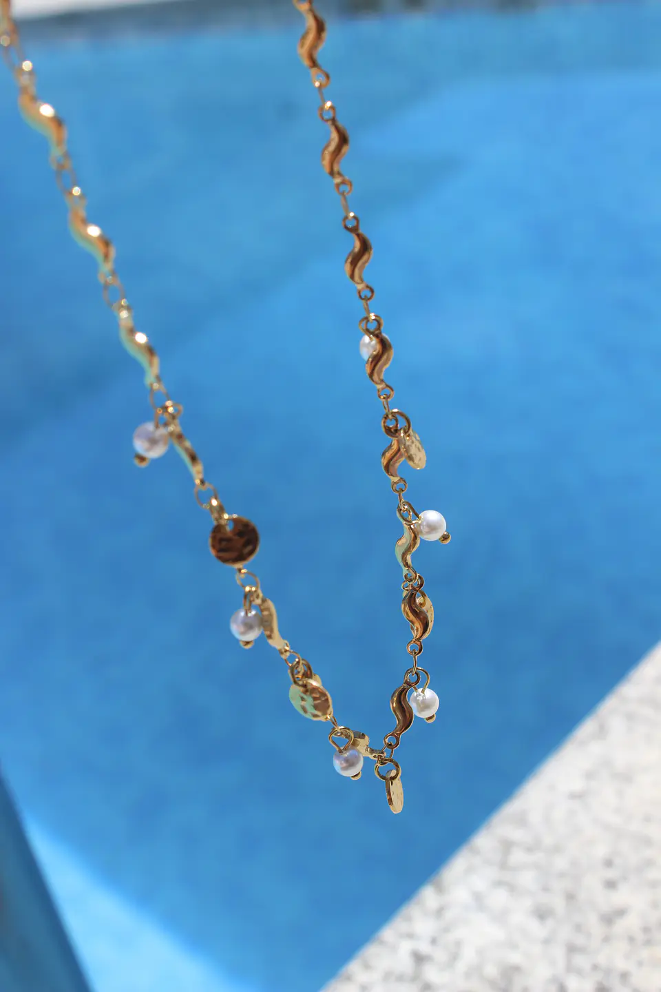 Brisa - Colar Dourado com pérolas 1
