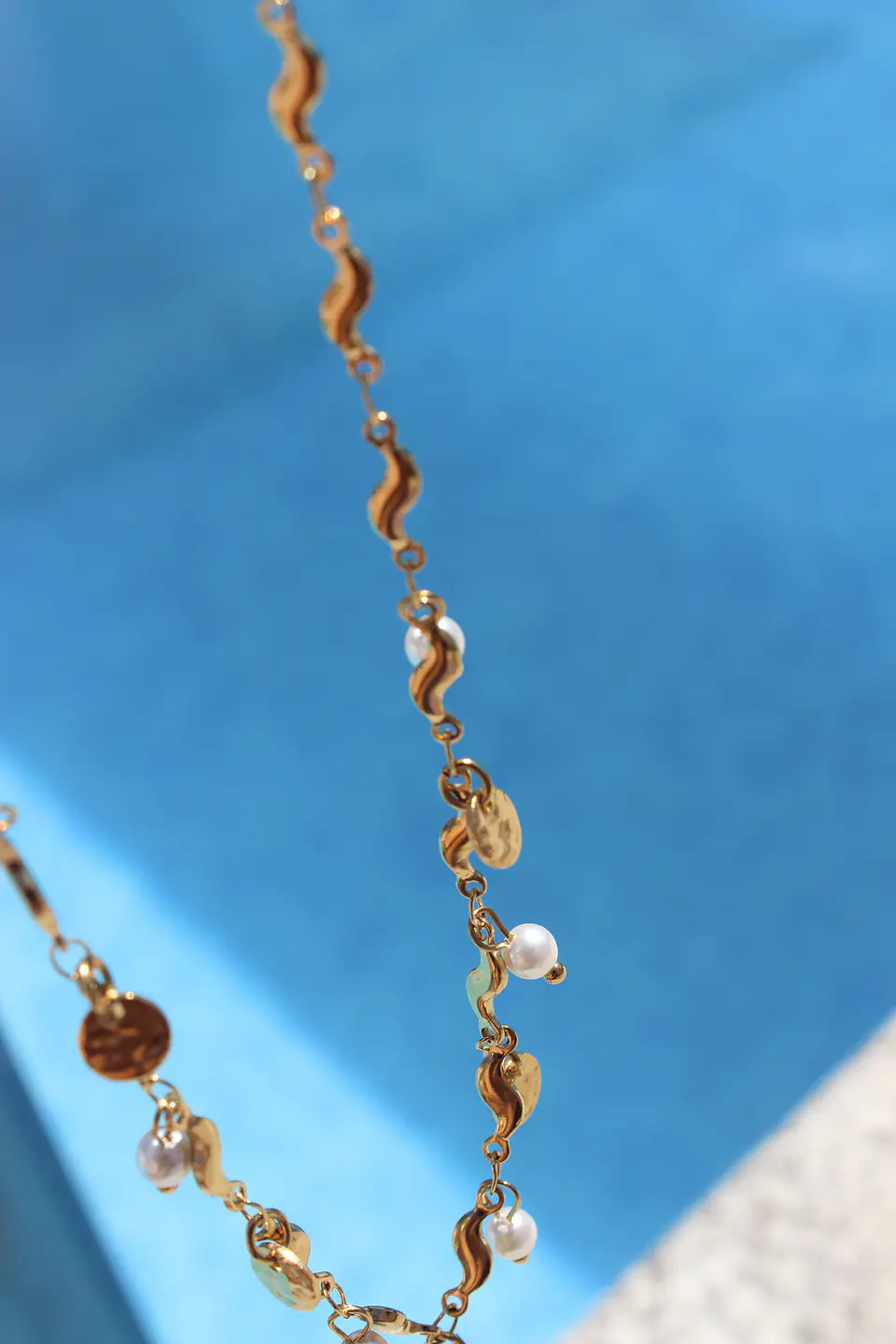 Brisa - Colar Dourado com pérolas 3