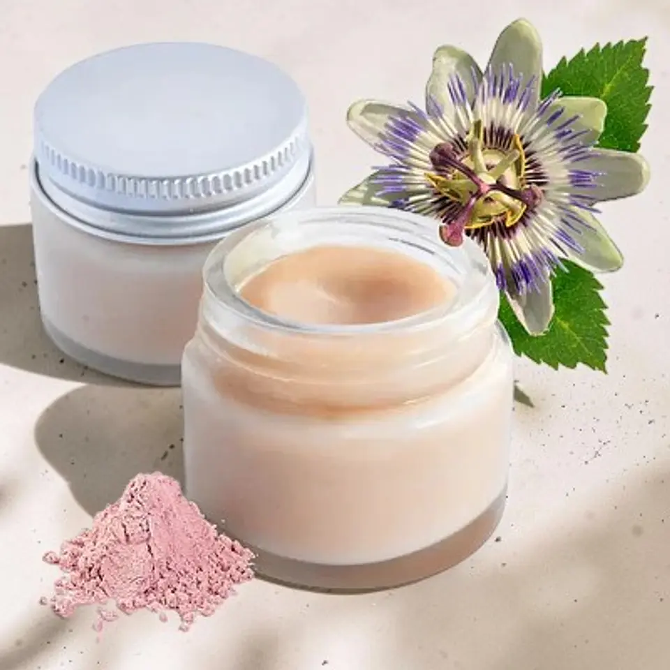 Sensitive Pink Clay & Passionflower Lip Butter 1