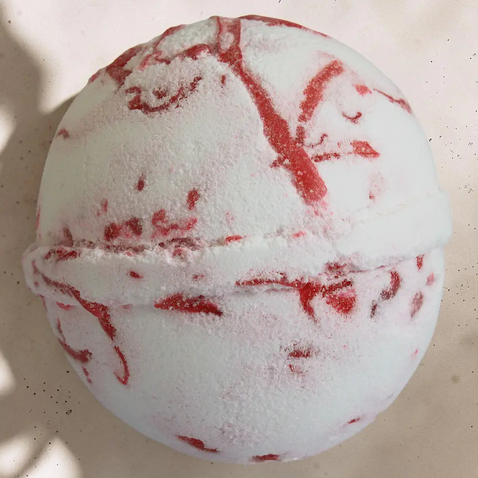 Tropical Paradise Coco Bath Bomb - Strawberry  1