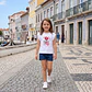 T-shirt com estampado, glitter e strass - Thumbnail 1