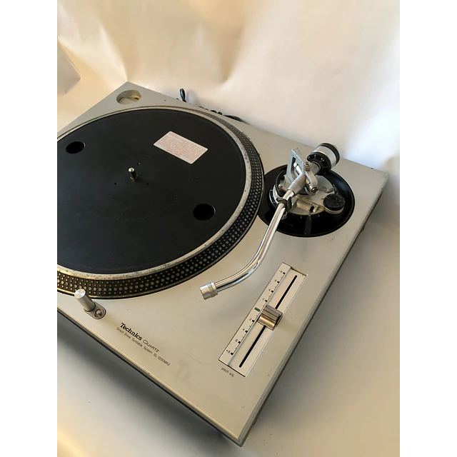 TORNAMESA TECHNICS SL-1200MK2 CLASE-C