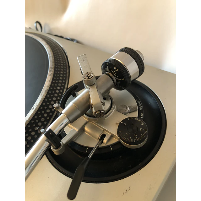 TORNAMESA TECHNICS SL-1200MK2 CLASE-C