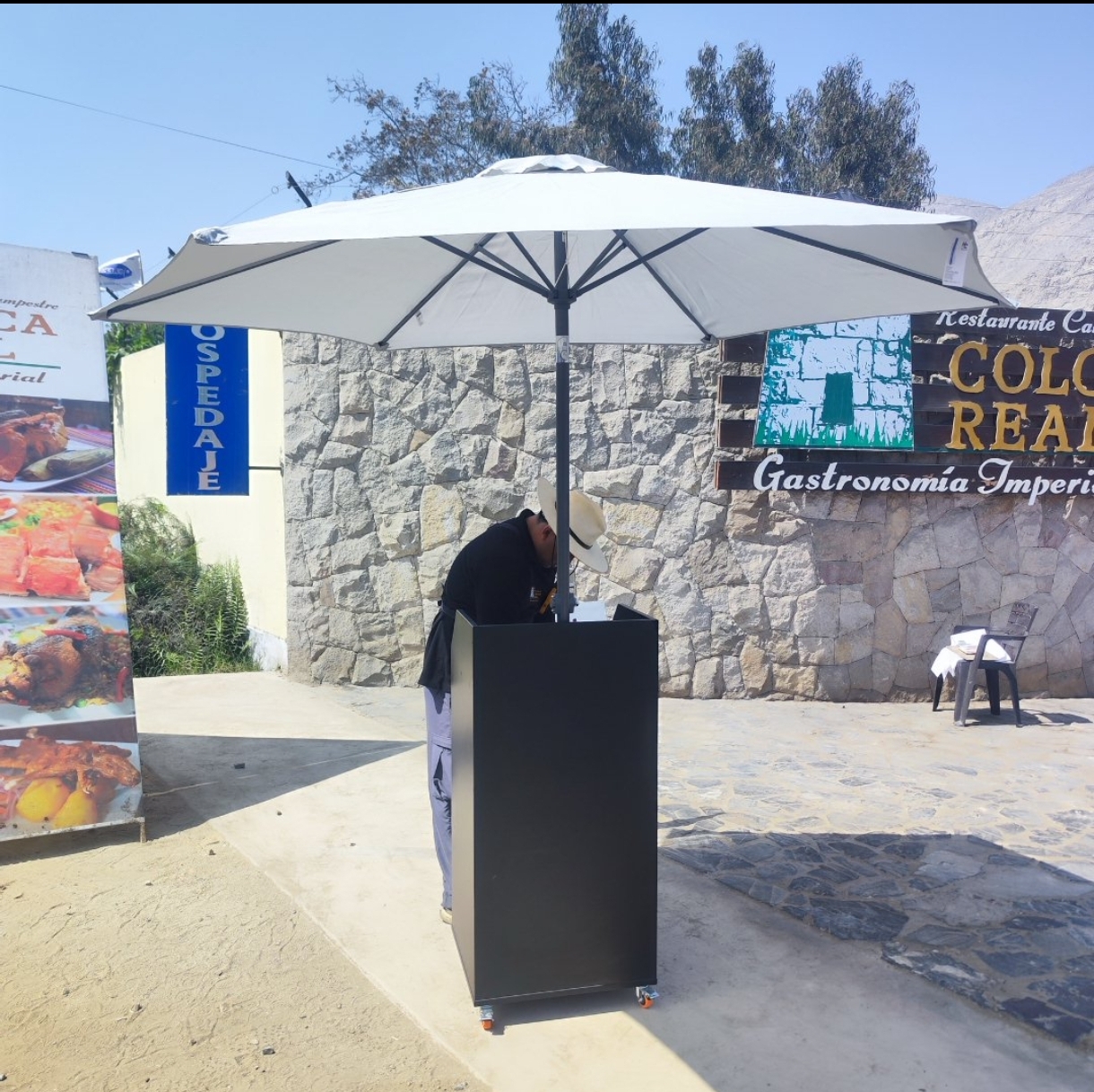 Módulo Valet Parking Color negro + Sombrilla 5