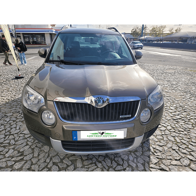 Skoda Yeti 1.6TDI Greenline - Imaculado e com poucos km