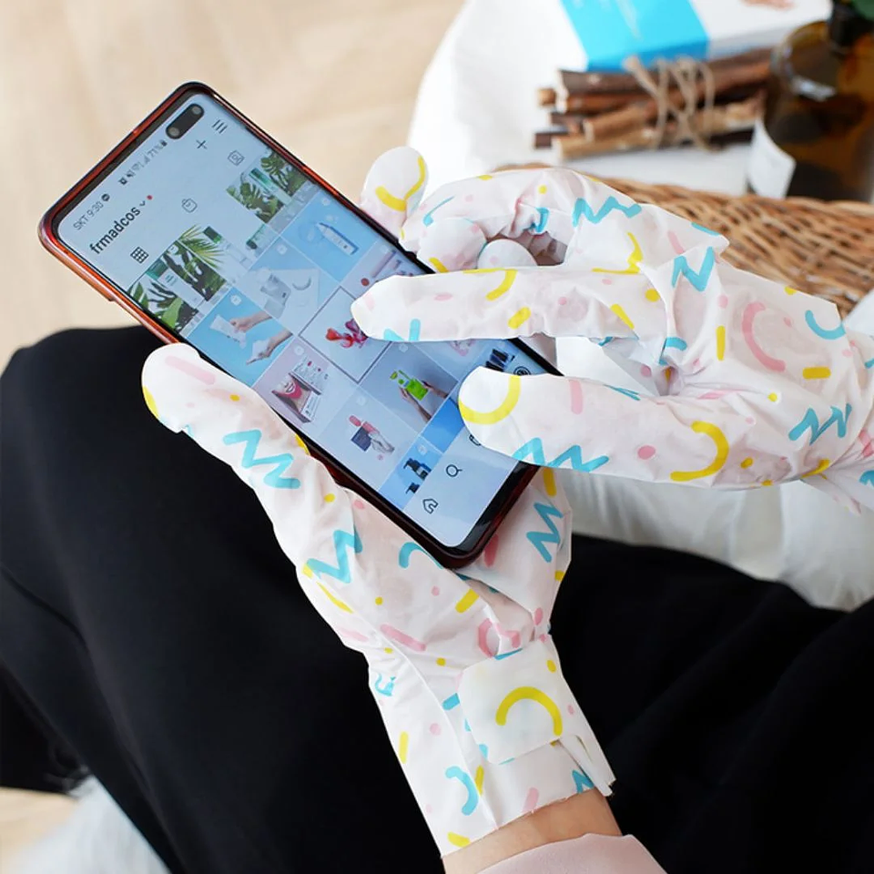 Máscarilla Silky Coconut Oil Hand Mask 16ml 7