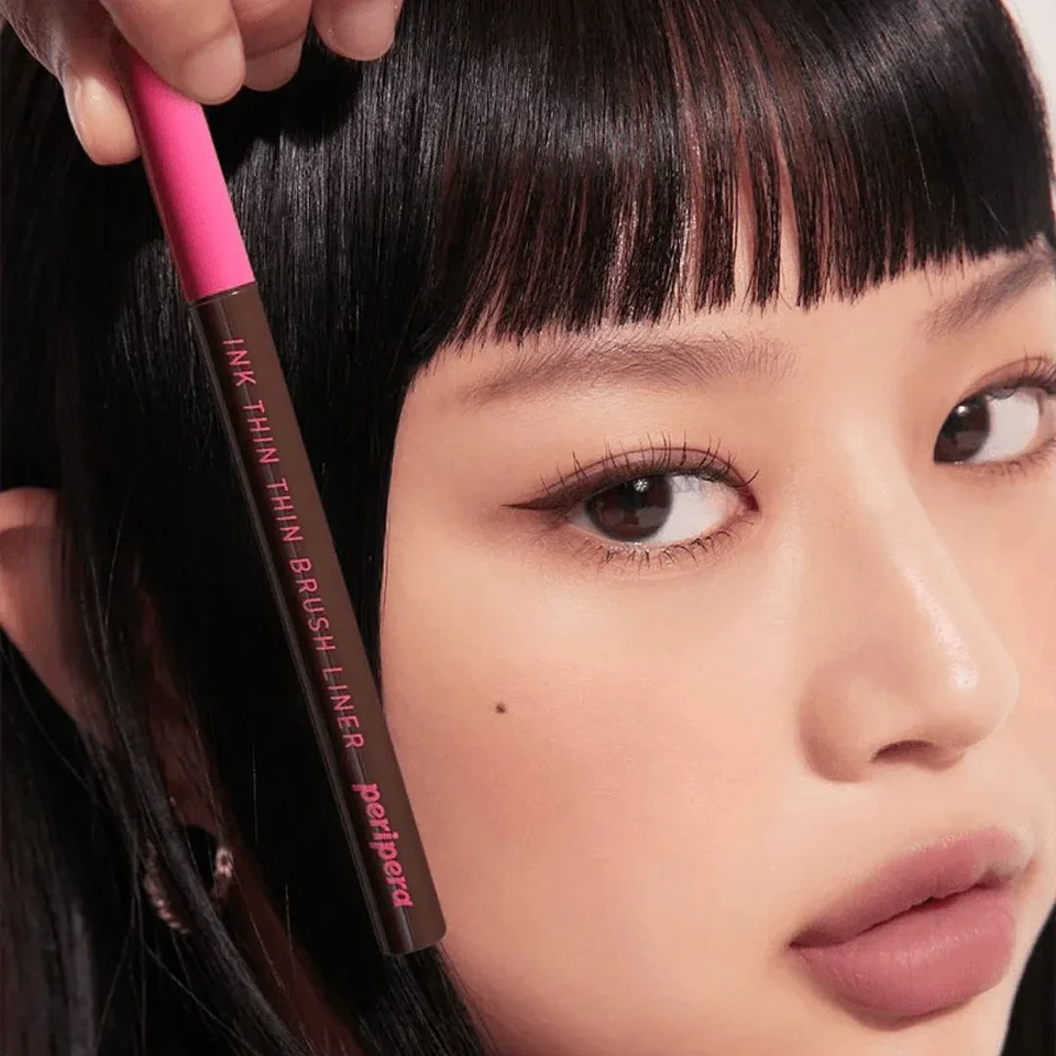 Delineador Ink Thin Thin Brush Liner 001 Black Noir 6