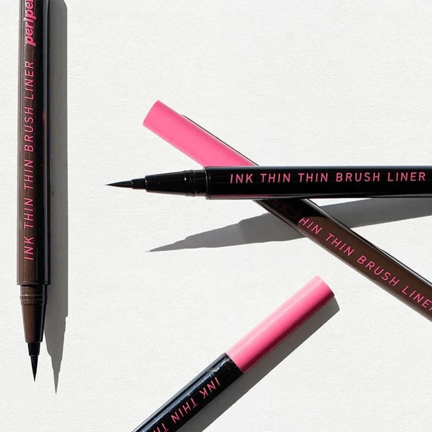 Delineador Ink Thin Thin Brush Liner 001 Black Noir 8