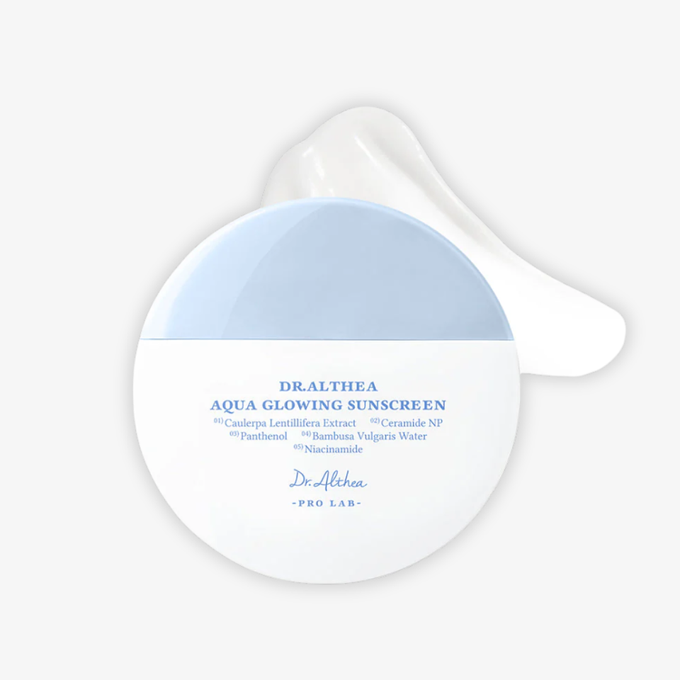 Aqua Glowing Sunscreen 45ml 1