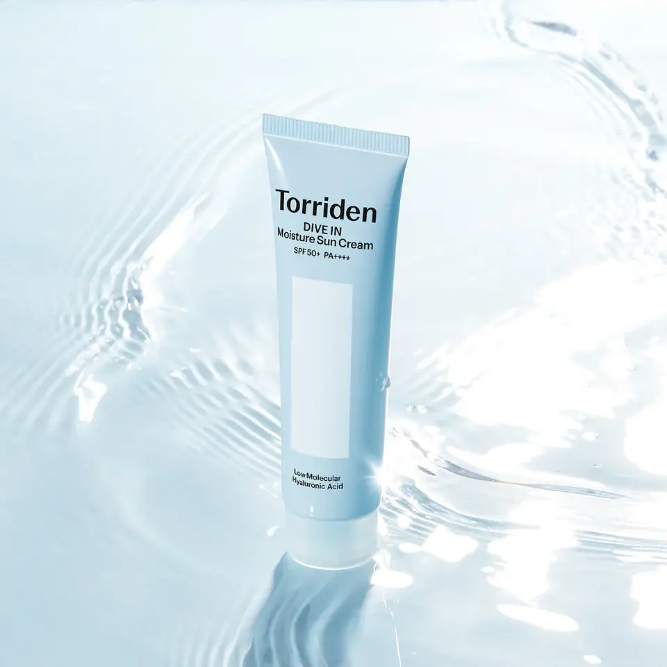 Dive-In Watery Moisture Sun Cream SPF50+ PA++++ 3