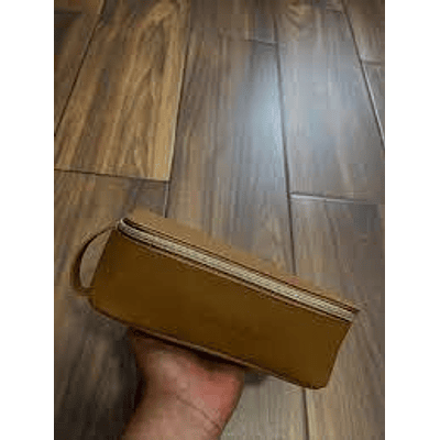 Hugo boss Case make up