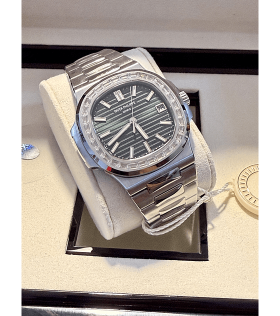 Patek Philippe Nautilus Diamonds 41mm PPF novo