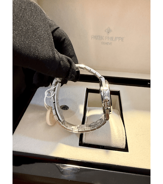 Patek Philippe Nautilus Diamonds 41mm PPF novo