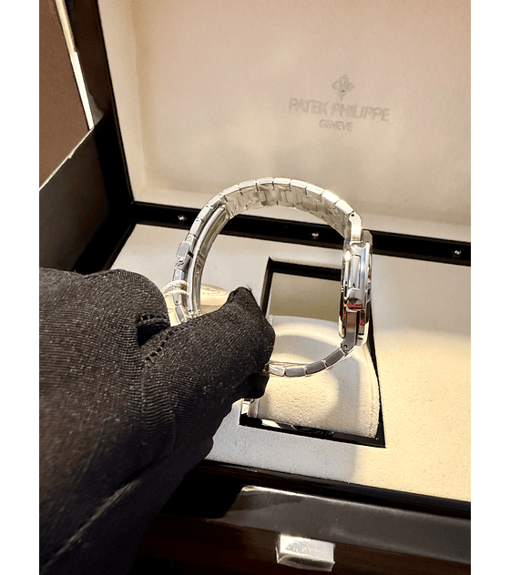 Patek Philippe Nautilus Diamonds 41mm PPF novo