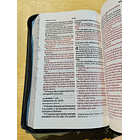 Biblia Tamaño Manual Letra Grande RVR60 Con Cierre e Índice Espada 2