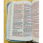 Biblia Tamaño Manual Letra Grande RVR60 Con Índice y Cierre Azul 2