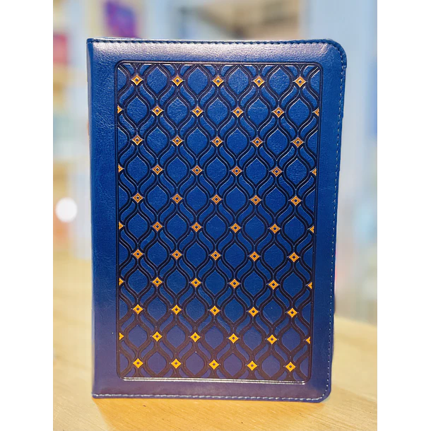 Biblia Tamaño Manual Letra Grande RVR60 Con Índice y Cierre Azul Marino 2