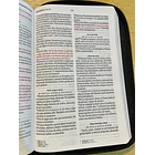 Biblia Tamaño Manual Letra Grande RVR60 Negro con Cierre 3