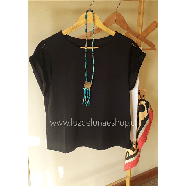 Polera Emilia - Negra