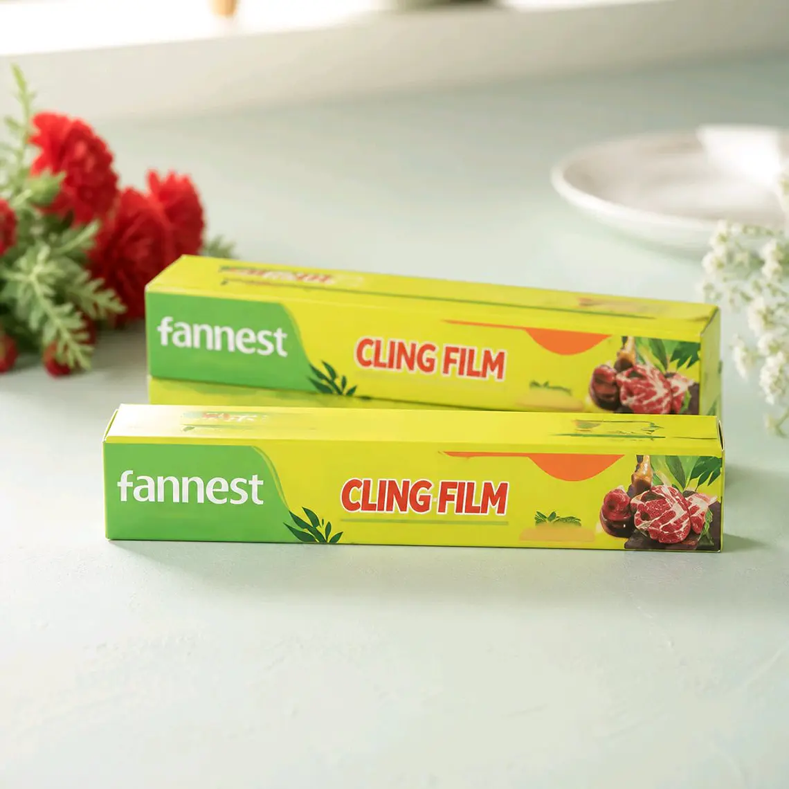 80 metros de Film plástico 30 cm de ancho. Precio por menor $3.200.- Precio por mayor $2.250.- (desde 6 unidades) 1