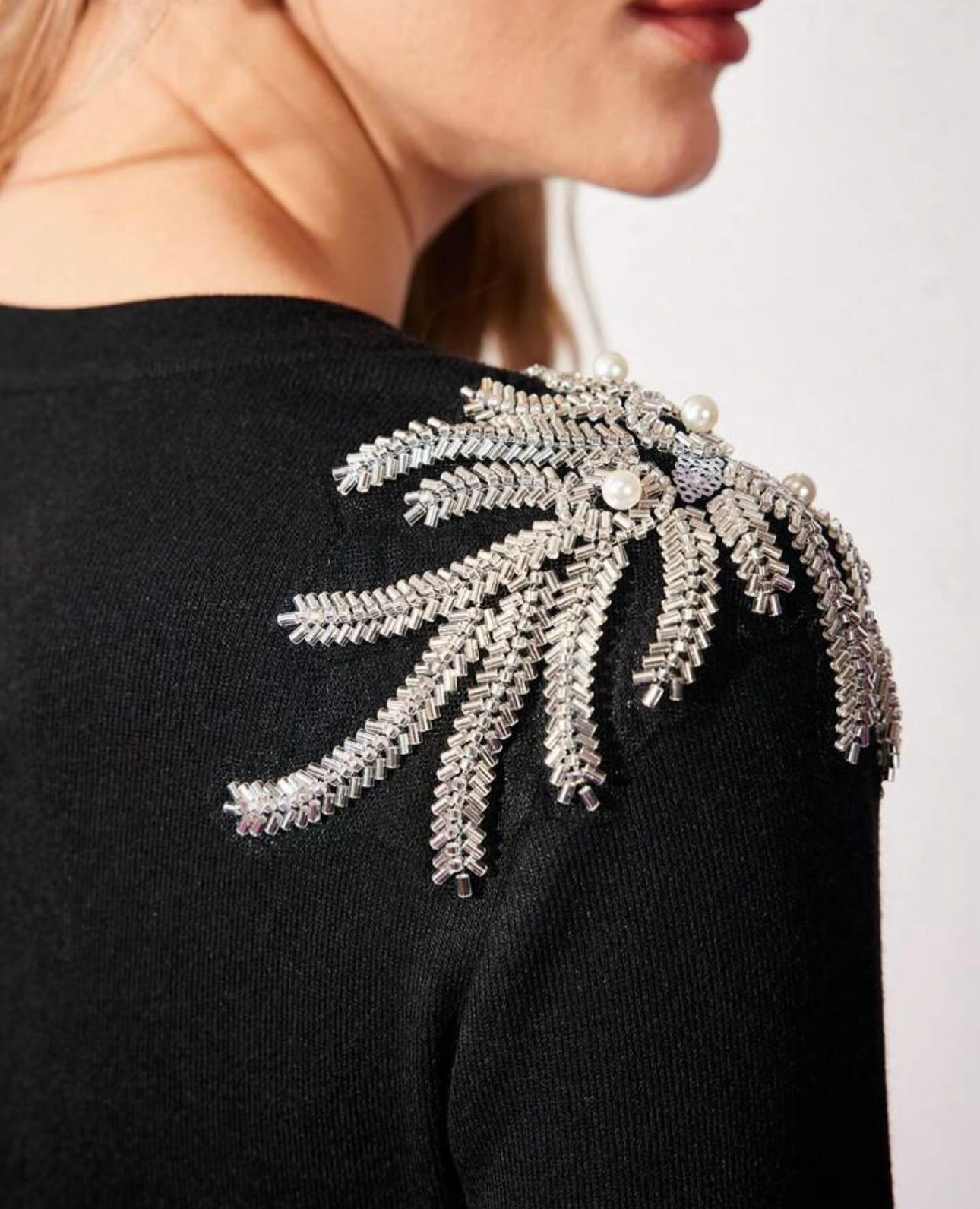 Blusa bordada pedrería