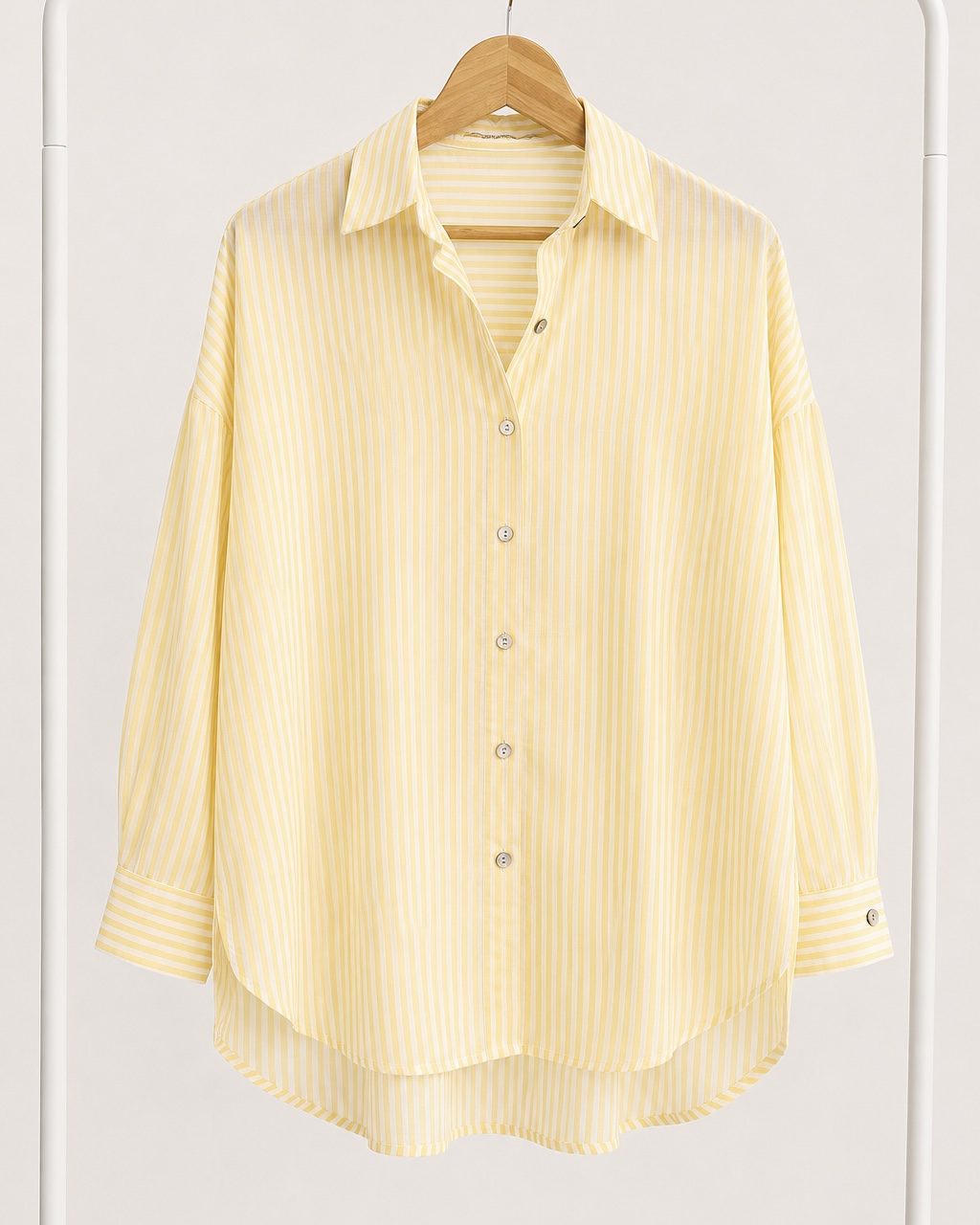 Camisa oversized rayitas mantequilla 