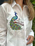 Camisa bordada pavo real 