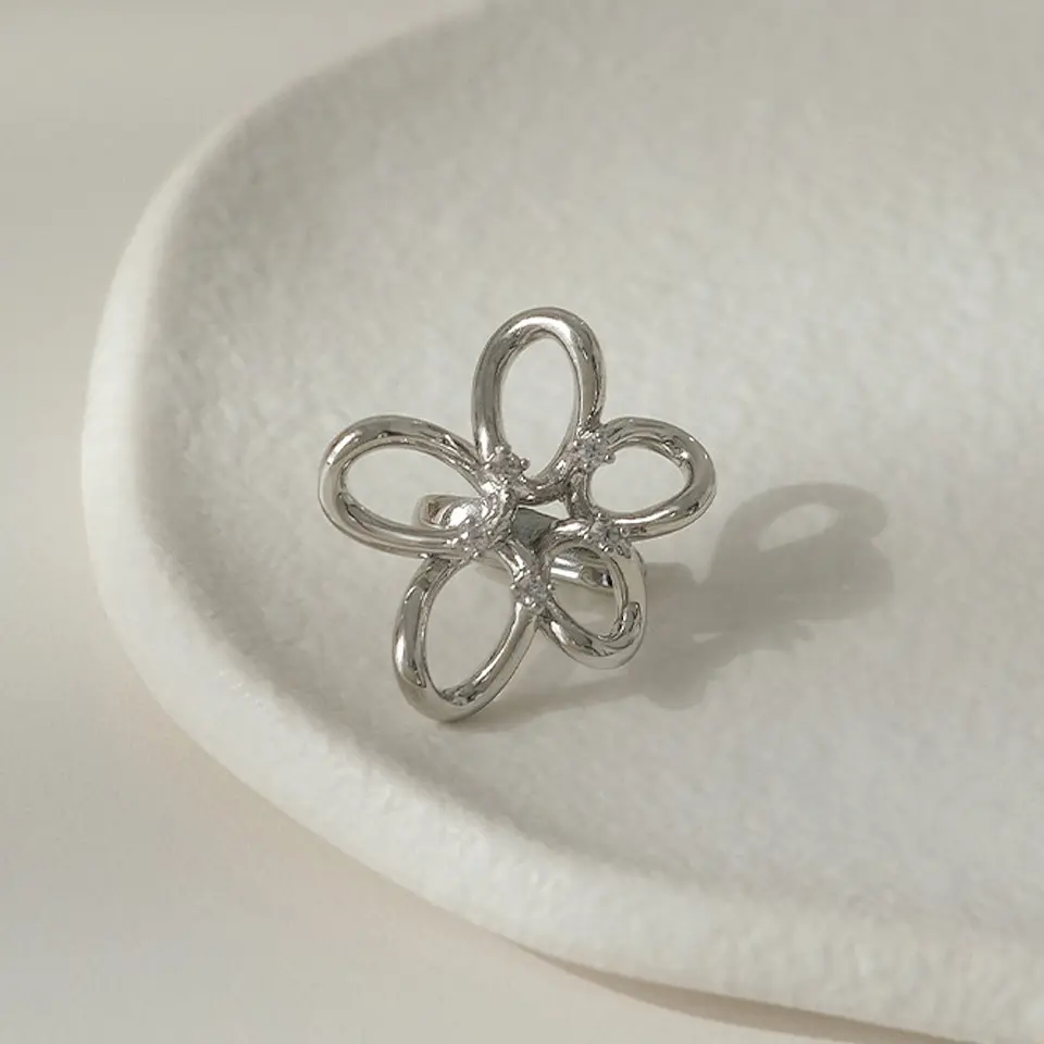 Ear Cuff flor 2