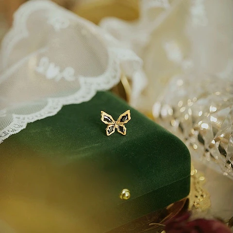 Ear Cuff Borboleta
