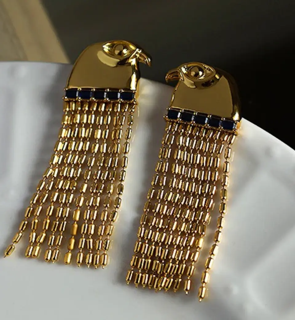 Brincos com cabeça de águia Egípcia 3