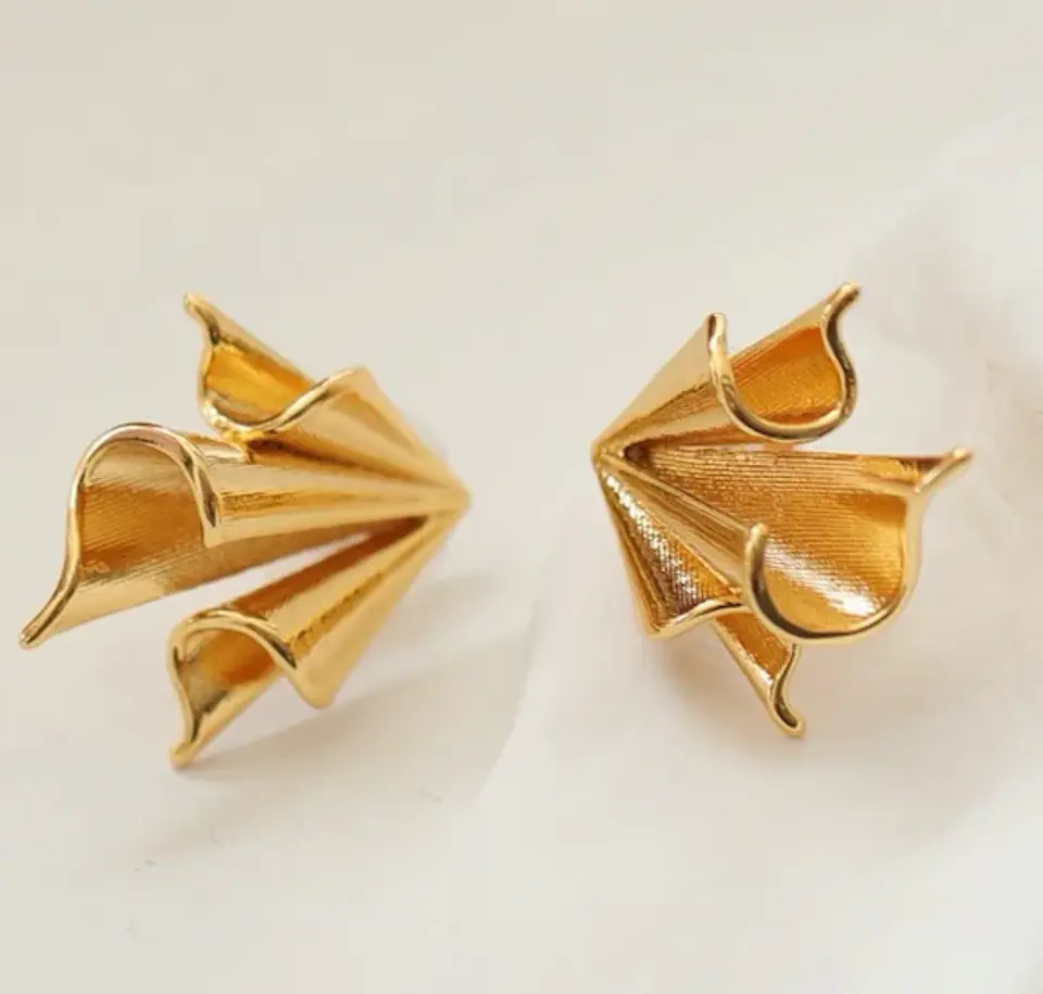 Brincos Origami Dourado 4