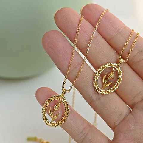Colar Tulipa em Prata