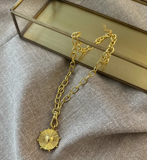 Colar Sagrada