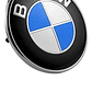 Insignia Emblema Bmw 82 Mm Serie F 2012-2019 2 Orificios  - Miniatura 1