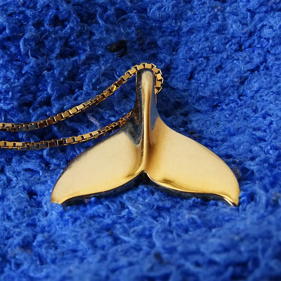 Collar De Plata Con Baño De Oro Cola de Ballena 3