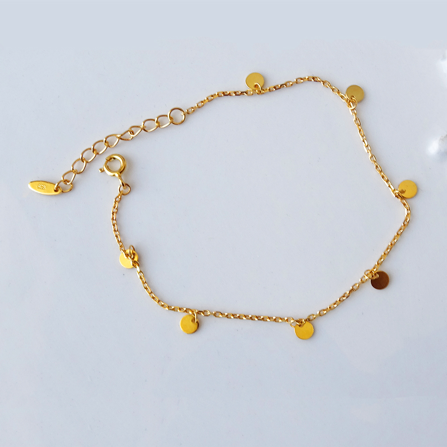 Pulsera De Plata Bañado En Oro Mini Medallas 2