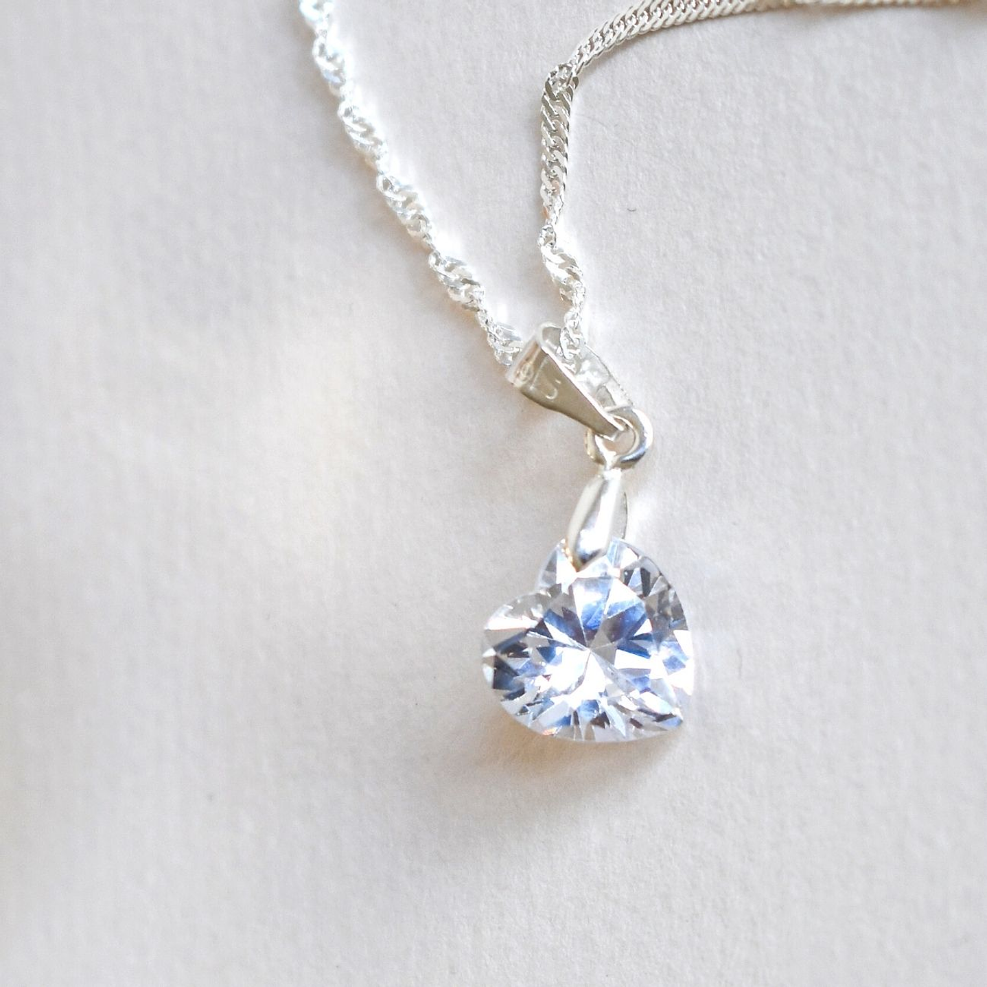 Cadena De Plata Singapur & Corazón De Zircón 2