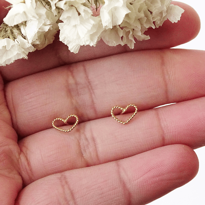 Aritos De Plata Con Baño De Oro Corazón Enroscado 3