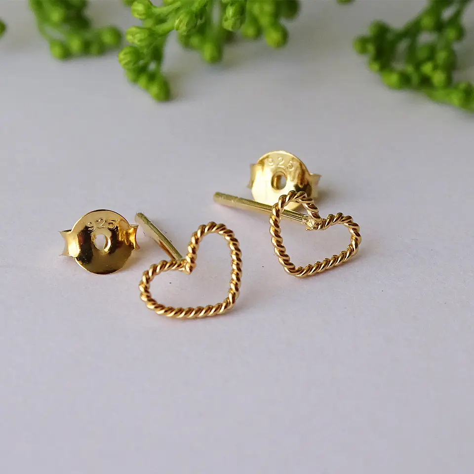 Aritos De Plata Con Baño De Oro Corazón Enroscado 4