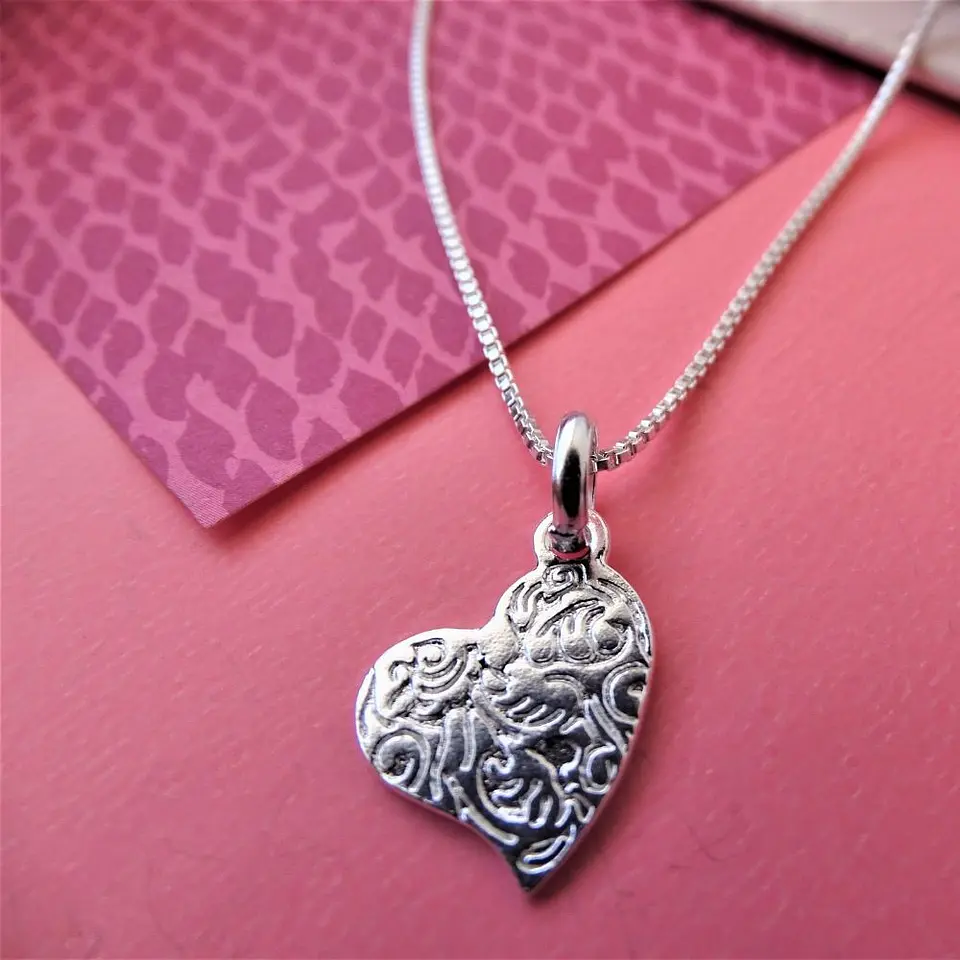 Cadena De Plata Veneciana & Corazón Tallado 2