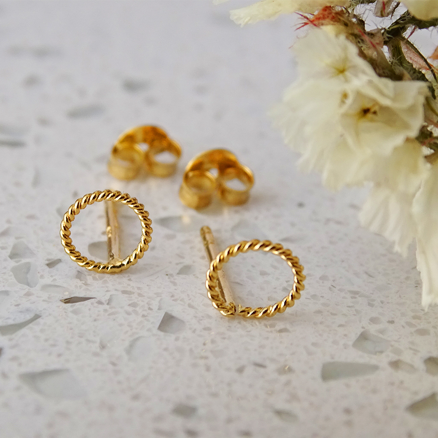 Aritos De Plata Con Baño de Oro Mini Rosca  3