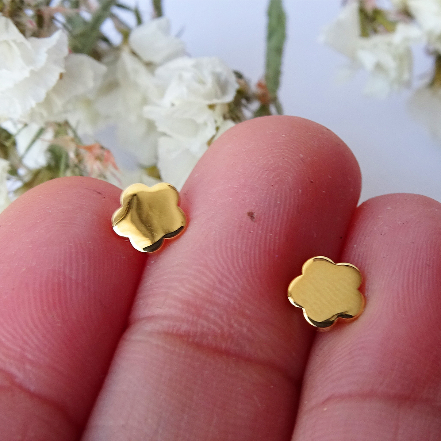 Aritos De Plata Con Baño De Oro Flor Plana 5