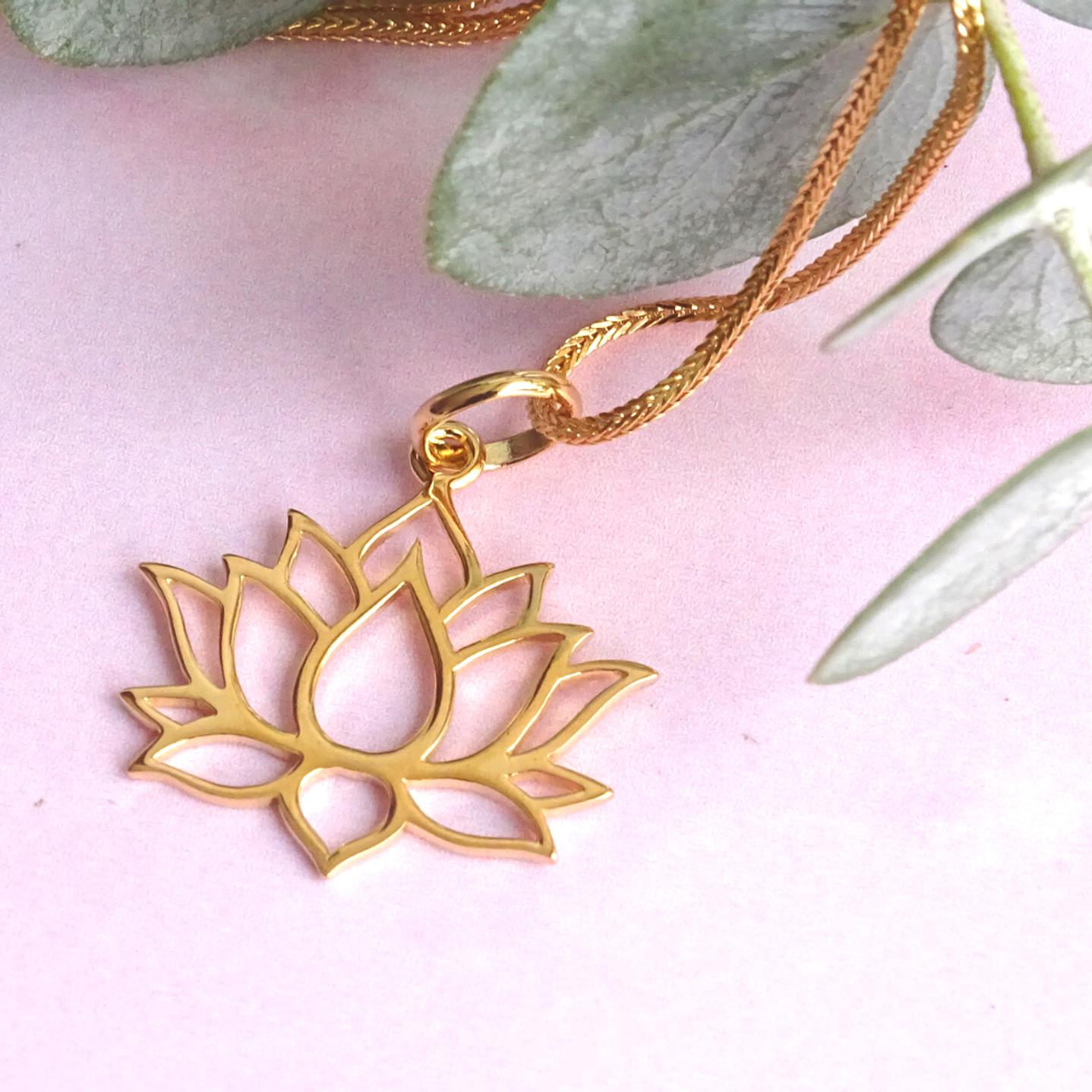 Collar De Plata Con Baño De Oro Flor de Loto 3