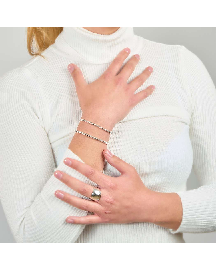Anillo De Plata Con Diseño Efecto Martillado